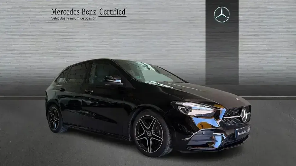 Usado Mercedes B200 150 CV (110 kW) 2024 Negro Utilitario