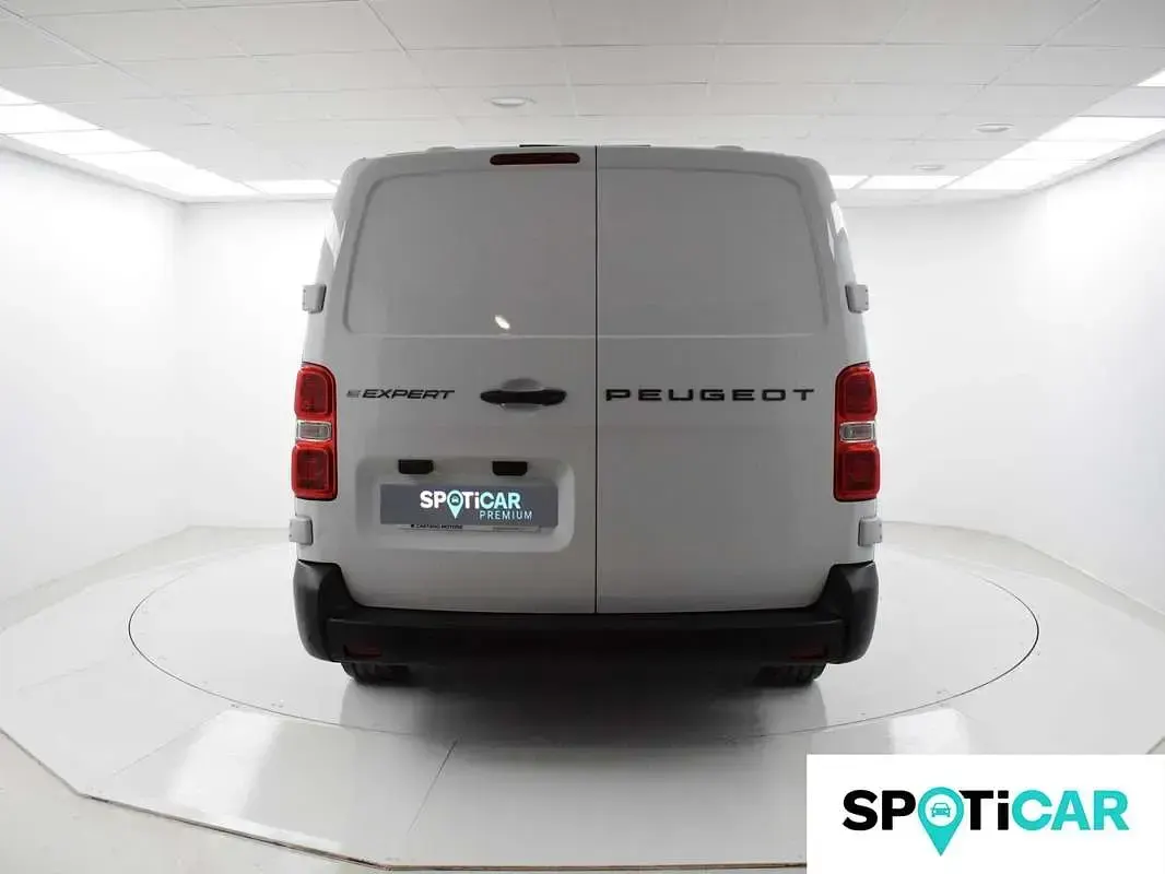 Usado Peugeot e-Expert 100 kW (136 CV) 2024 Blanco Van