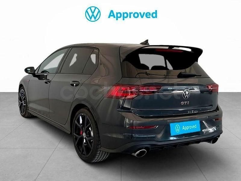 Usado VW Golf VIII GTI Clubsport 301 CV (221 kW) 2024 Gris / plata Berlina
