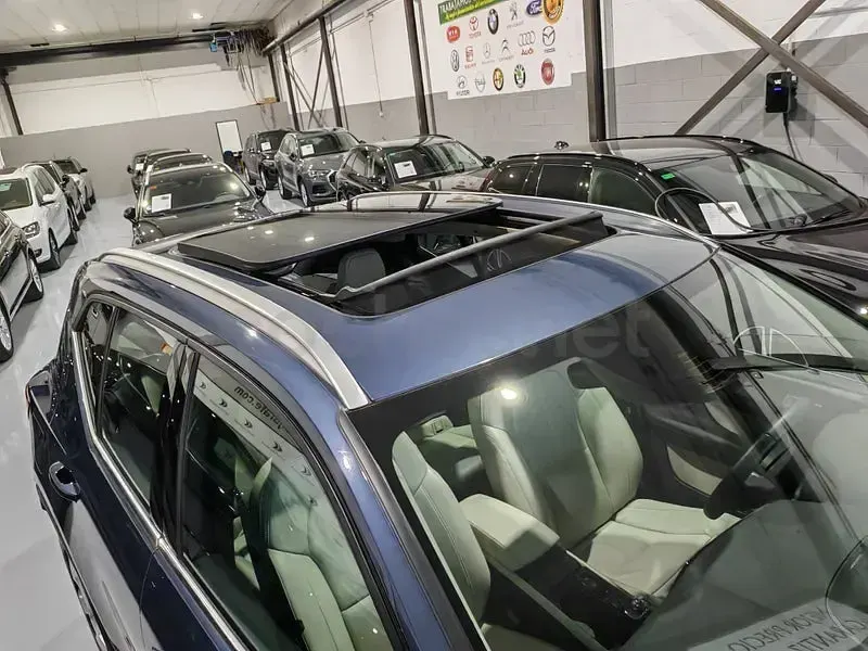 Usado Volvo XC40 Inscription 150 HP (110 kW) 2019 Cinzento SUV