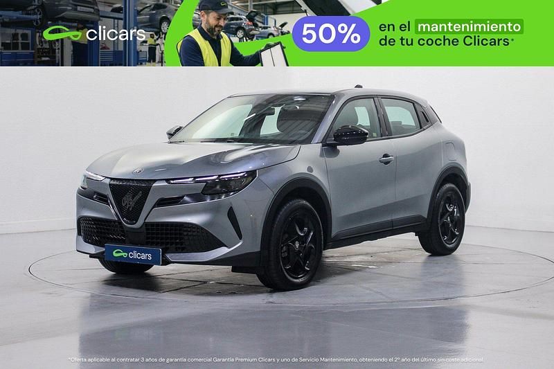 Usado Alfa Romeo Junior 145 CV (106 kW) 2025 Gris SUV