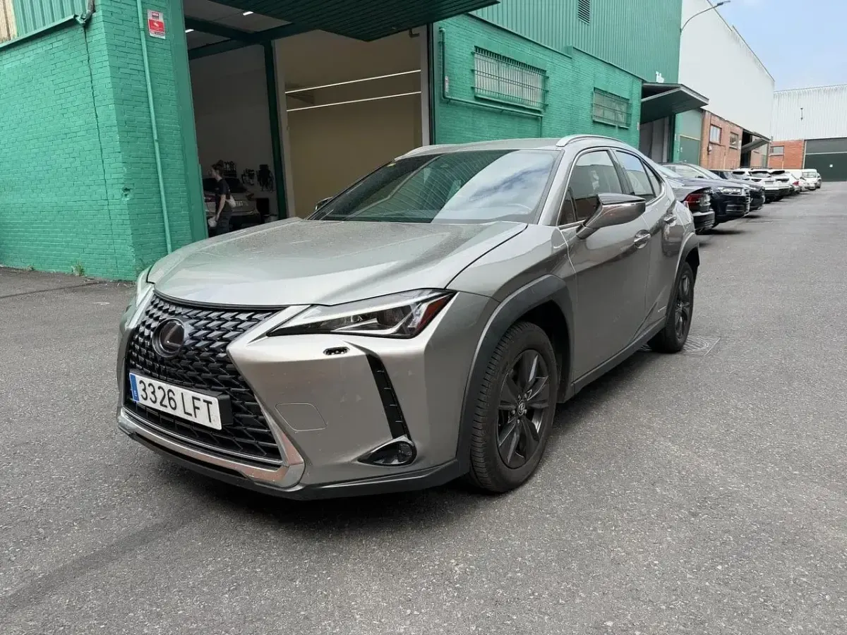 Usado Lexus UX 250h 152 CV (111 kW) 2020 Gris SUV