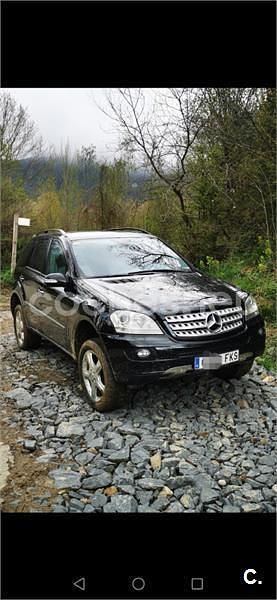 Negro Usado 2006 Mercedes ML320 SUV | 16.900 € (Caro) - Imagen 1/4