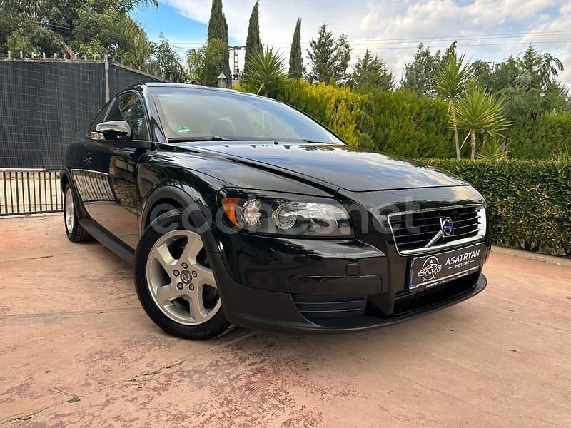 Negro Usado 2010 Volvo C30 Momentum Utilitario | 7690 € (Precio justo) - Imagen 1/4