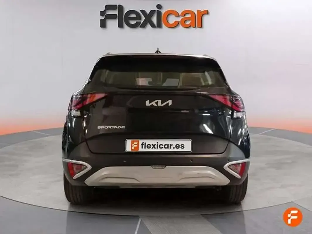 Usado Kia Sportage 152 CV (111 kW) 2023 Negro SUV