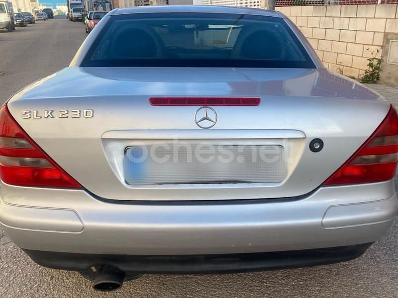 Usado Mercedes SLK230 Edition 197 CV (144 kW) 2000 Gris / plata Descapotable