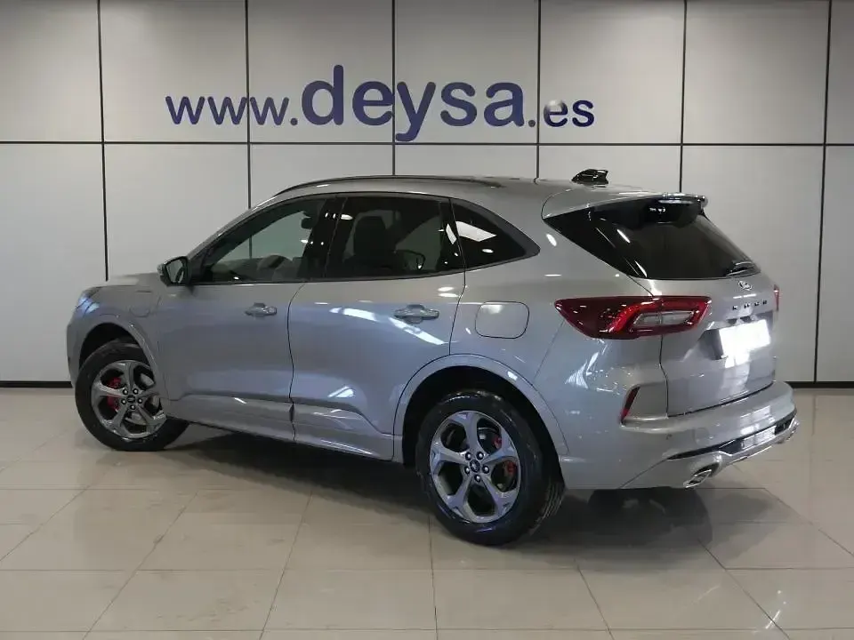 Usado Ford Kuga ST-Line X 243 CV (178 kW) 2026 Gris SUV