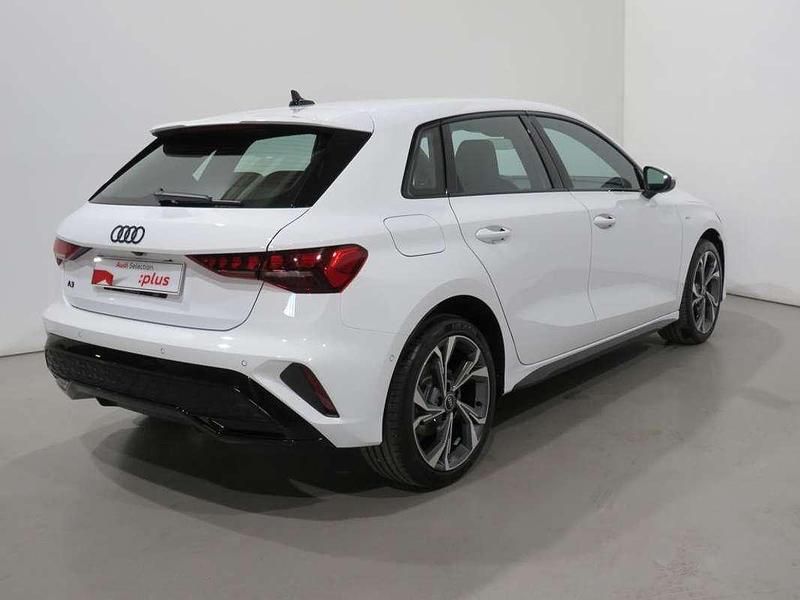 Usado Audi A3 Sportback e-tron S-Line 204 CV (150 kW) 2025 Blanco Utilitario