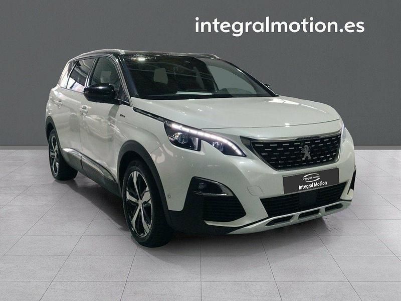 Usado Peugeot 5008 GT-line 130 CV (95 kW) 2019 Blanco Monovolumen
