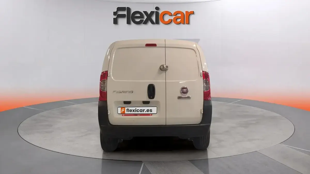 Usado Fiat Fiorino 95 CV (69 kW) 2021 Blanco Monovolumen