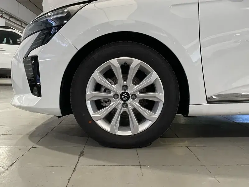 Nuevo Renault Clio V Evolution 100 CV (73 kW) 2025 Blanco Berlina