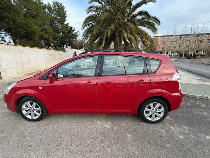 Usado Toyota Corolla Verso Sol 129 CV (94 kW) 2008 Rojo Monovolumen