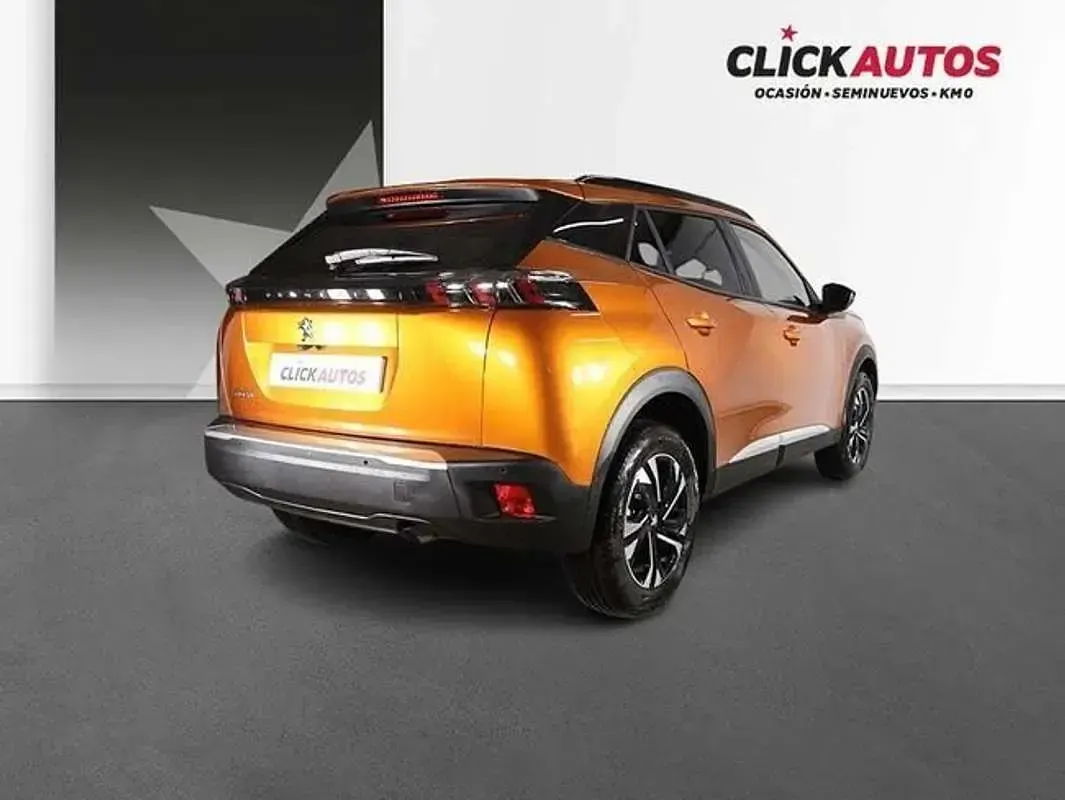 Usado Peugeot 2008 Allure 101 CV (74 kW) 2023 Naranja SUV