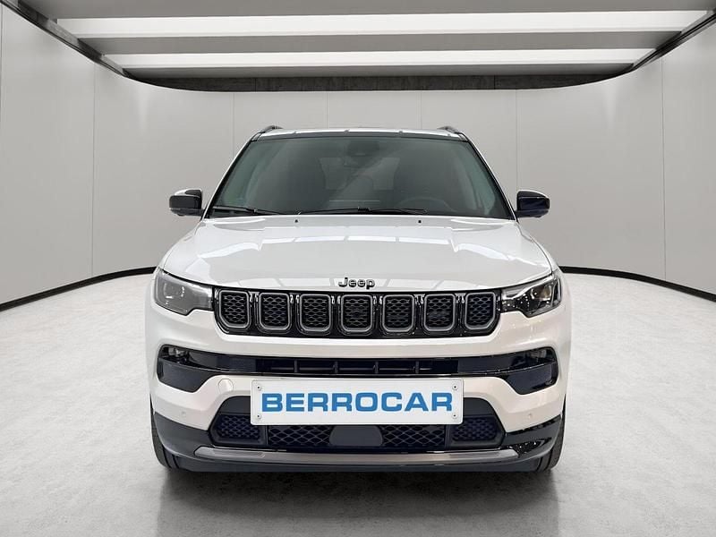 Usado Jeep Compass Summit 130 CV (95 kW) 2025 Blanco SUV