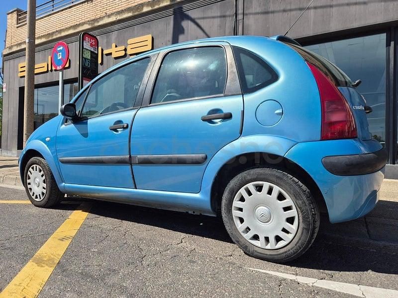 Usado Citroën C3 61 CV (44 kW) 2004 Azul Berlina