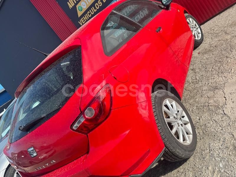 Usado Seat Ibiza SC I-Tech 70 CV (51 kW) 2014 Rojo Utilitario