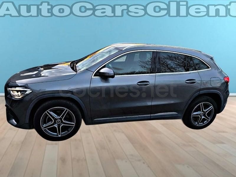 Usado Mercedes GLA250 218 CV (160 kW) 2023 Gris / plata SUV
