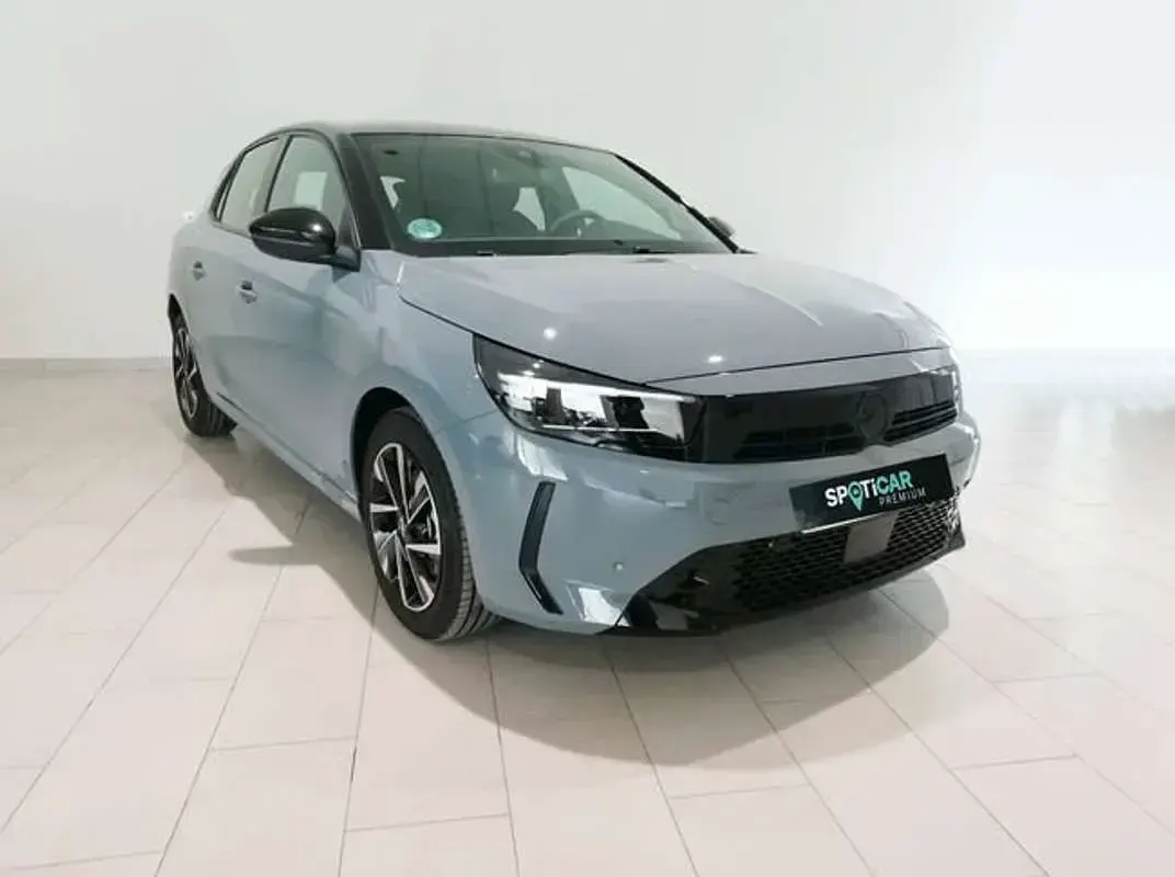 Usado Opel Corsa 101 CV (74 kW) 2025 Gris Utilitario
