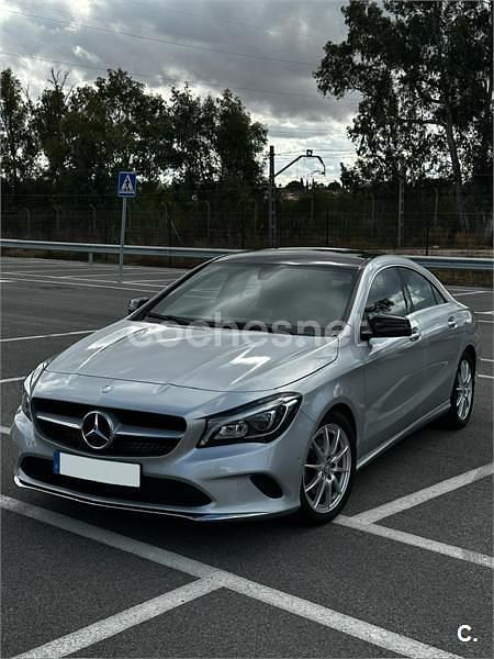 Gris / plata Usado 2016 Mercedes CLA180 Urban Berlina | 15.900 € (Precio justo) - Imagen 1/4
