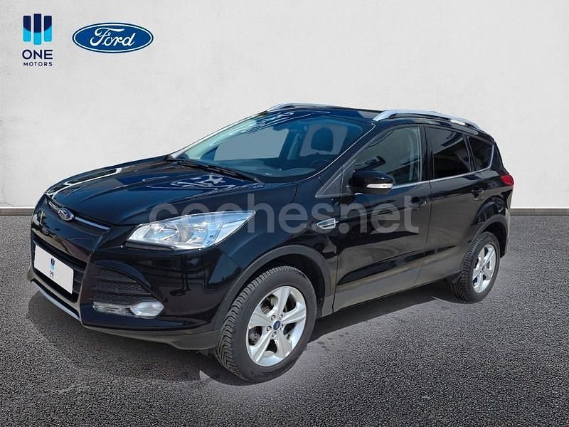 Negro Usado 2015 Ford Kuga Titanium SUV | 12.900 € (Precio justo) - Imagen 1/4