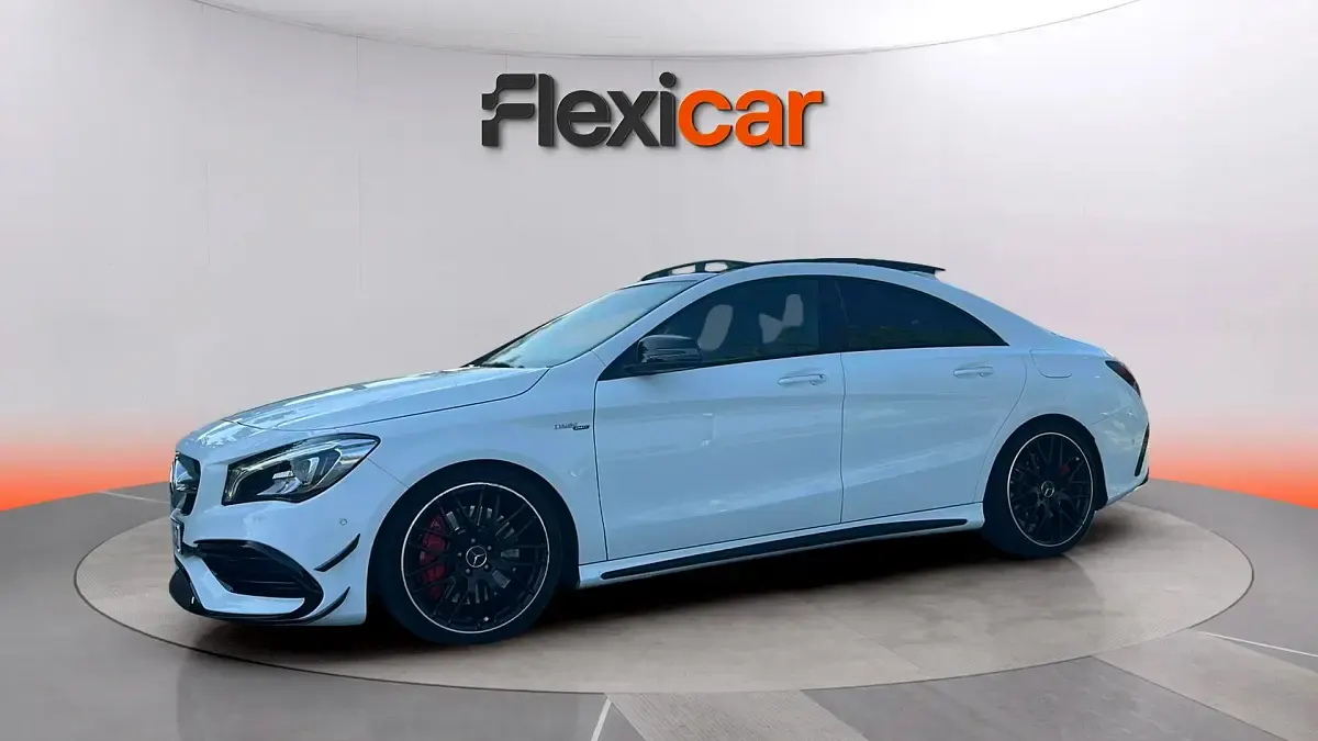 Usado Mercedes CLA45 AMG AMG 381 CV (280 kW) 2019 Blanco Coupe