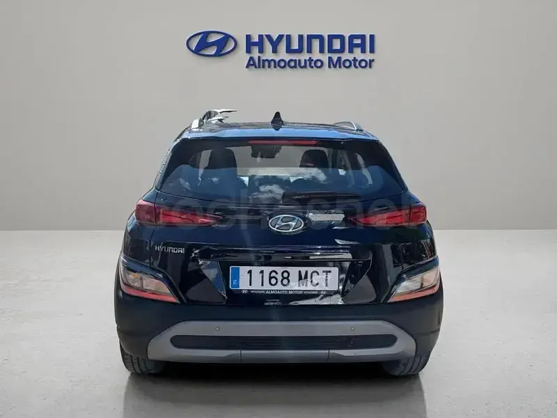 Usado Hyundai Kona 120 CV (88 kW) 2022 Negro SUV