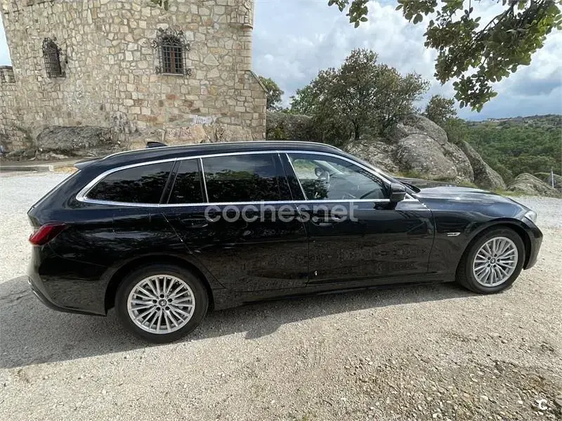 Usado BMW 330e Advantage 292 CV (214 kW) 2022 Negro Familiar