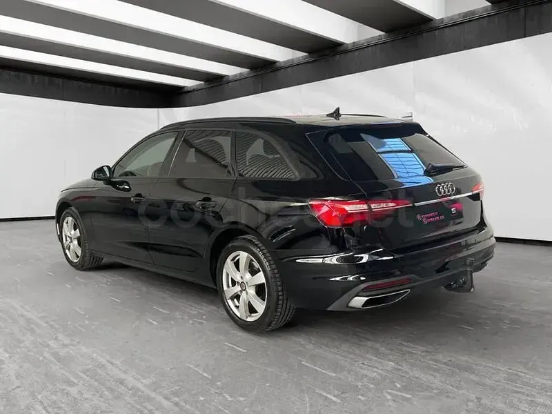 Usado Audi A4 Advanced Plus 150 CV (110 kW) 2020 Negro Familiar
