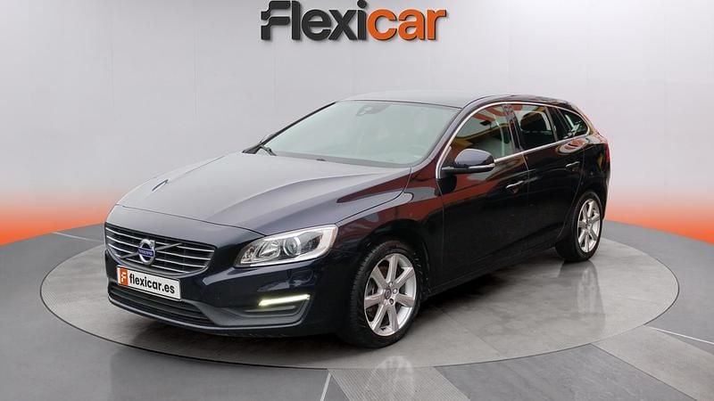 Usado Volvo V60 Momentum 150 CV (110 kW) 2017 Azul Familiar