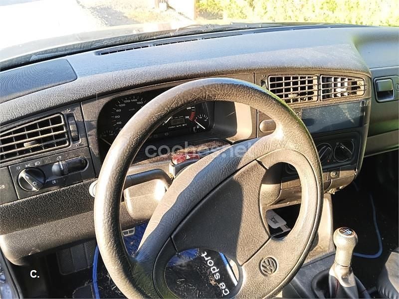 Azul Usado 1994 VW Golf III Edition Berlina | 2000 € - Imagen 1/2