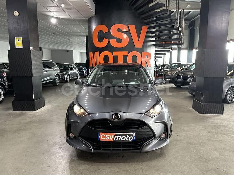Usado Mazda 2 Center-Line 116 CV (85 kW) 2023 Gris / plata Berlina