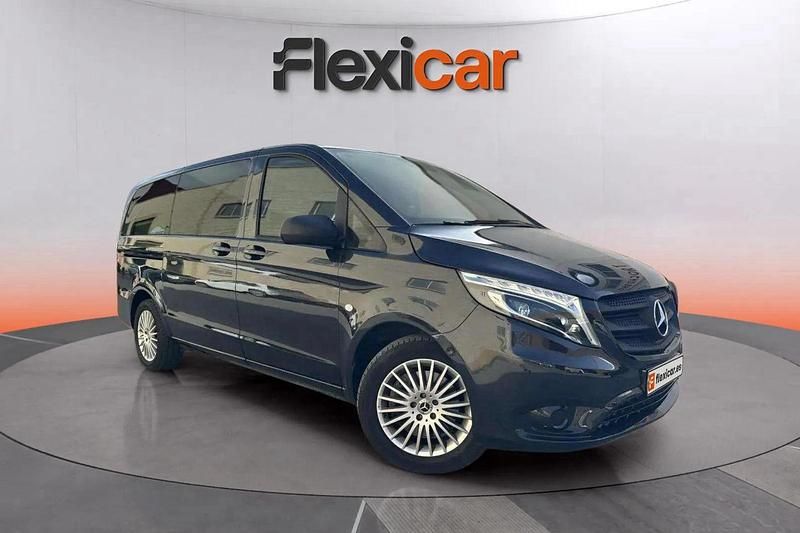 Negro Usado 2021 Mercedes Vito Monovolumen | 30.470 € (Buen precio) - Imagen 1/4