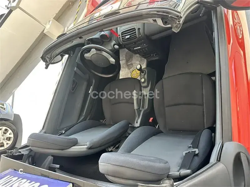 Usado Smart Roadster 82 CV (60 kW) 2005 Rojo Descapotable