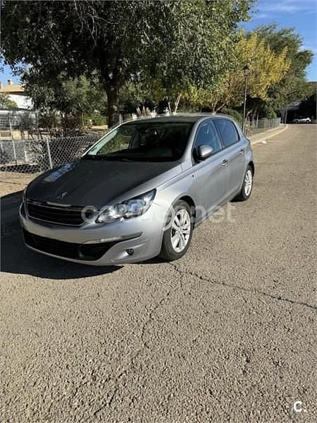 Usado Peugeot 308 Style 120 CV (88 kW) 2017 Gris / plata Berlina