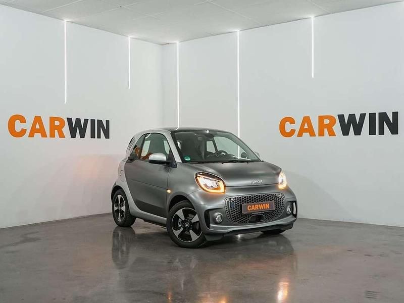 Gris Usado 2024 Smart ForTwo Electric Drive Passion Coupe | 16.900 € - Imagen 1/3