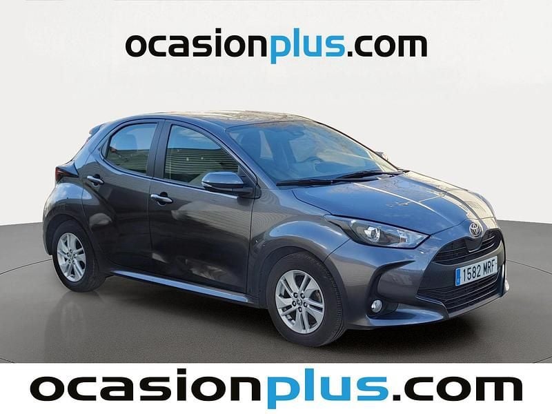 Usado Toyota Yaris Edition 125 CV (91 kW) 2024 Gris Utilitario