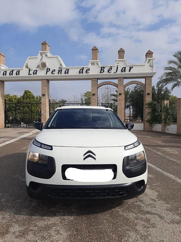 Usado Citroën C4 Cactus Feel 99 CV (72 kW) 2017 Blanco Utilitario