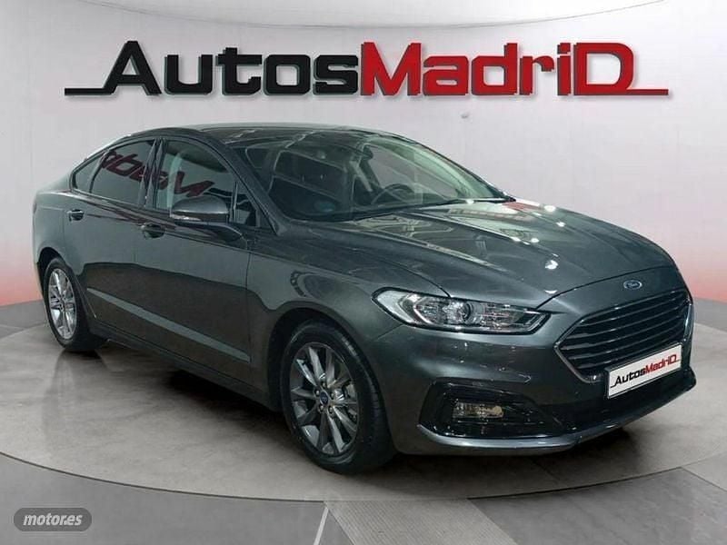 Gris / plata Usado 2021 Ford Mondeo Trend Berlina | 19.990 € (Un poco caro) - Imagen 1/4
