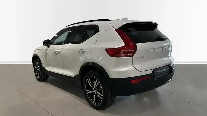 Nuevo Volvo XC40 Plus 163 CV (119 kW) 2026 Blanco SUV