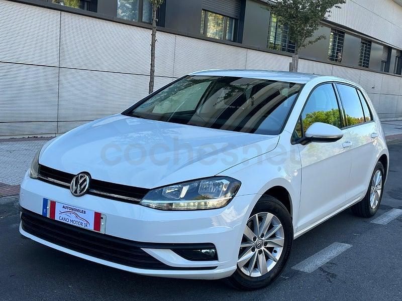 Usado VW Golf VII Advance 110 CV (80 kW) 2017 Blanco Berlina