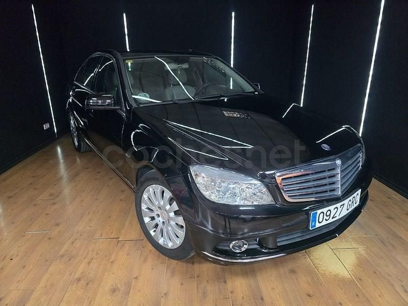 Usado Mercedes C220 Elegance 170 HP (125 kW) 2009 Preto Carrinha