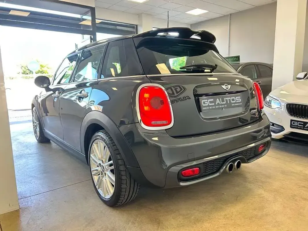Usado Mini Cooper SD 170 CV (125 kW) 2016 Gris Utilitario