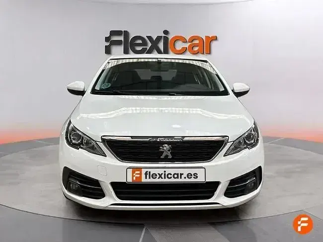 Usado Peugeot 308 Business-Line 110 CV (80 kW) 2019 Blanco