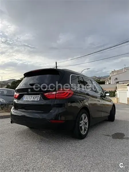 Usado BMW 218 150 CV (110 kW) 2018 Negro Familiar