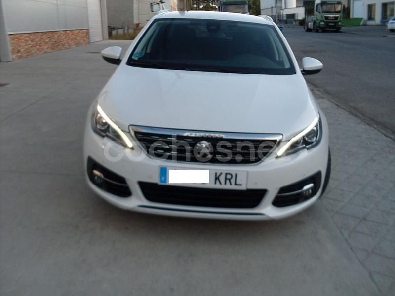 Blanco Usado 2019 Peugeot 308 SW Allure Familiar | 12.499 € (Caro) - Imagen 1/4