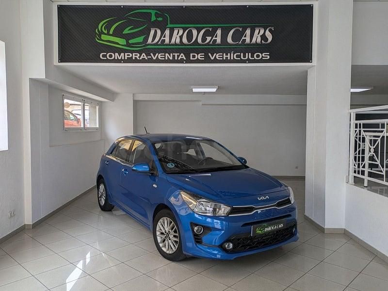 Usado Kia Rio 84 CV (61 kW) 2022 Azul Berlina