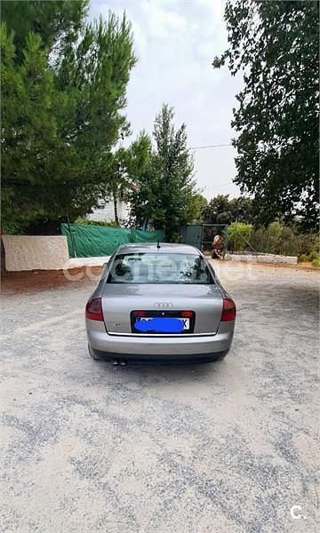 Usado Audi A6 163 CV (119 kW) 2002 Gris / plata Berlina
