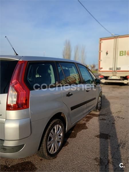 Usado Citroën C4 Picasso Seduction 120 CV (88 kW) 2011 Gris / plata Monovolumen
