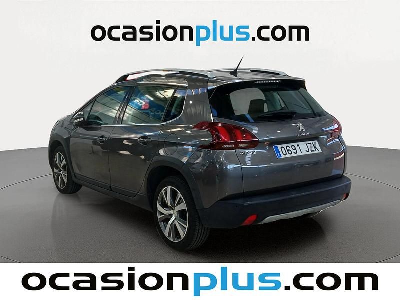 Usado Peugeot 2008 Allure 110 CV (80 kW) 2017 Gris SUV