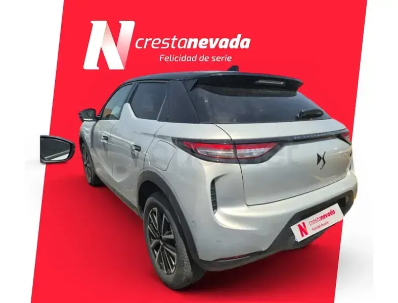 Usado DS Automobiles DS3 Crossback Performance 130 CV (95 kW) 2023 Gris / plata SUV